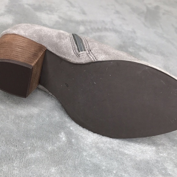 Diba Slouchy Gray Suede Heeled Booties Size 6 New - Picture 11 of 11